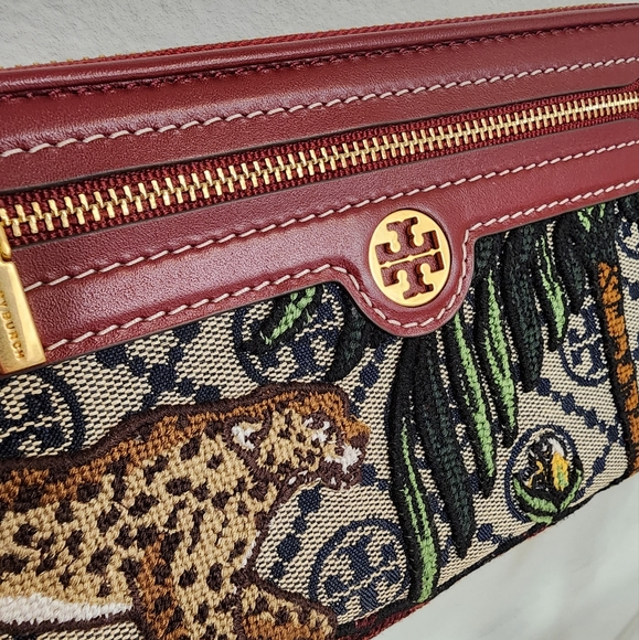 Tory Burch T Monogram Jacquard Embroidered Continental Wallet - Picture 4 of 15